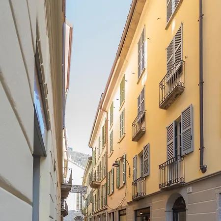 Διαμέρισμα Modern Stylish Apartment In Como City