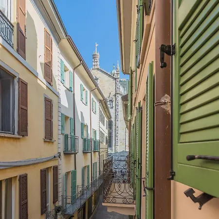 Διαμέρισμα Modern Stylish Apartment In Como City *