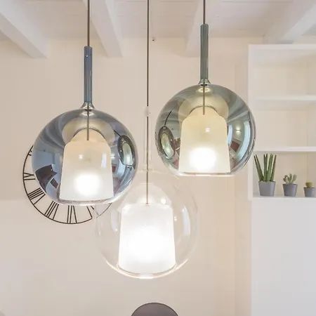 Modern & Stylish In By Rent * Como