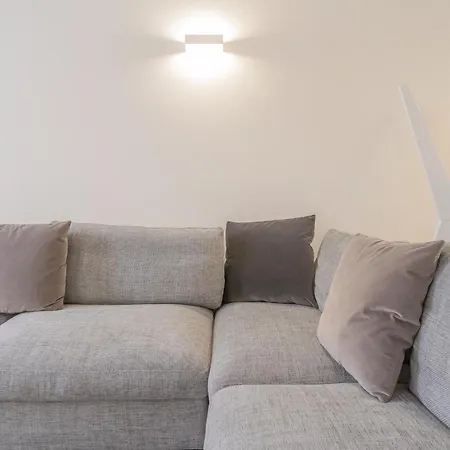 Apartment Modern Stylish Apartment In Como City Como