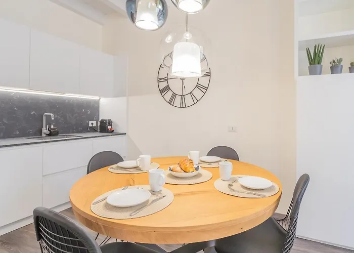 Apartment Modern & Stylish In By Rent